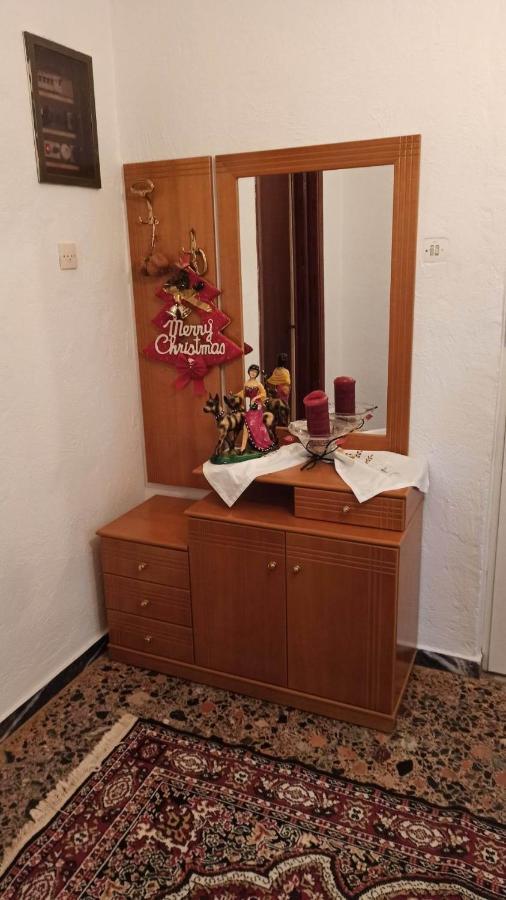 Apartment Panourgia's House *